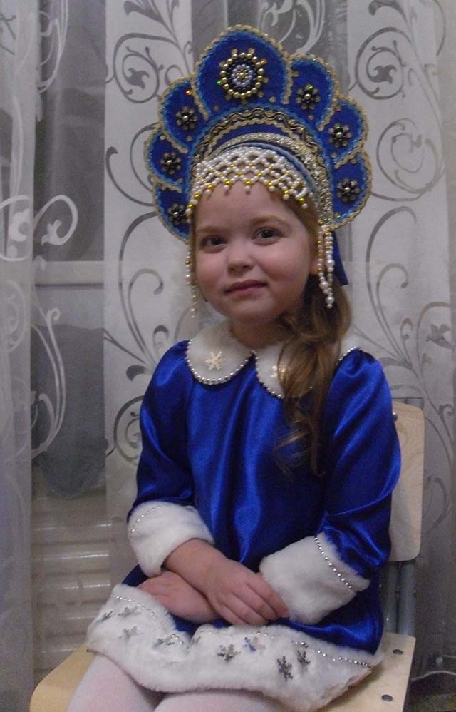 Степаненкова Софья Дмитриевна, возраст 8 лет, название работы 'Снегурочка'