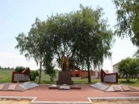 Братская могила советских воинов погибших в боях с фашистскими захватчиками